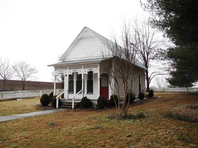The Victorian Stick/Eastlake style wood-frame law office of Tennessee Governor A. H. Roberts, relocated to Roberts Street and University Avenue in Livingston, Tennessee